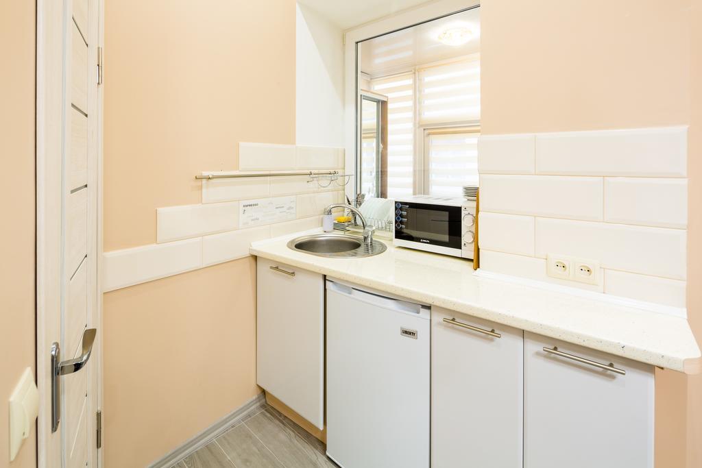 Avangard Studio Apartment Leopoli Esterno foto